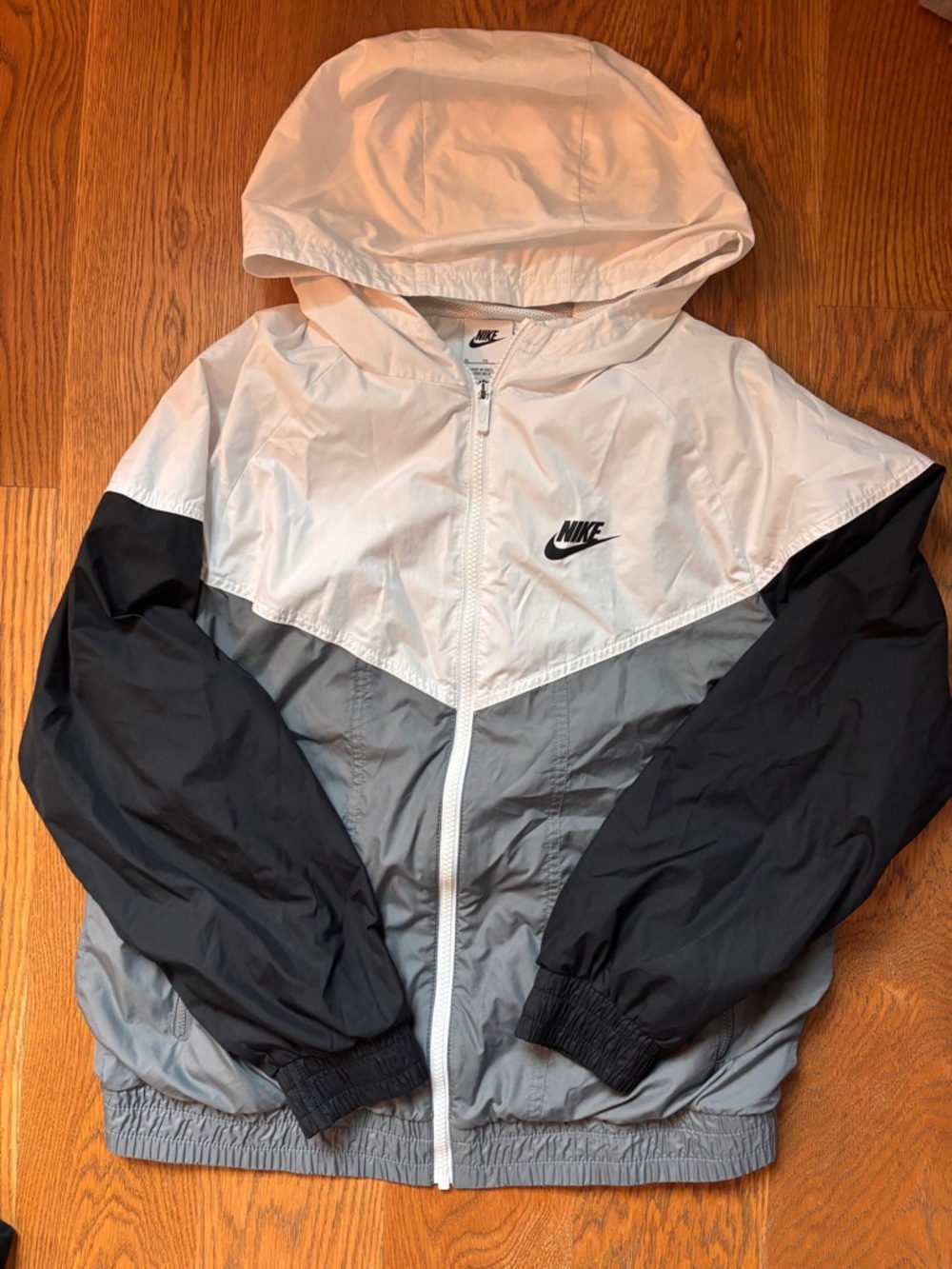Nike White, Gray & Black Chevron Windbreaker Jacket